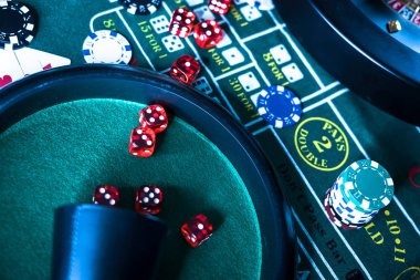 calo4d app home screen showing live football matches and casino games